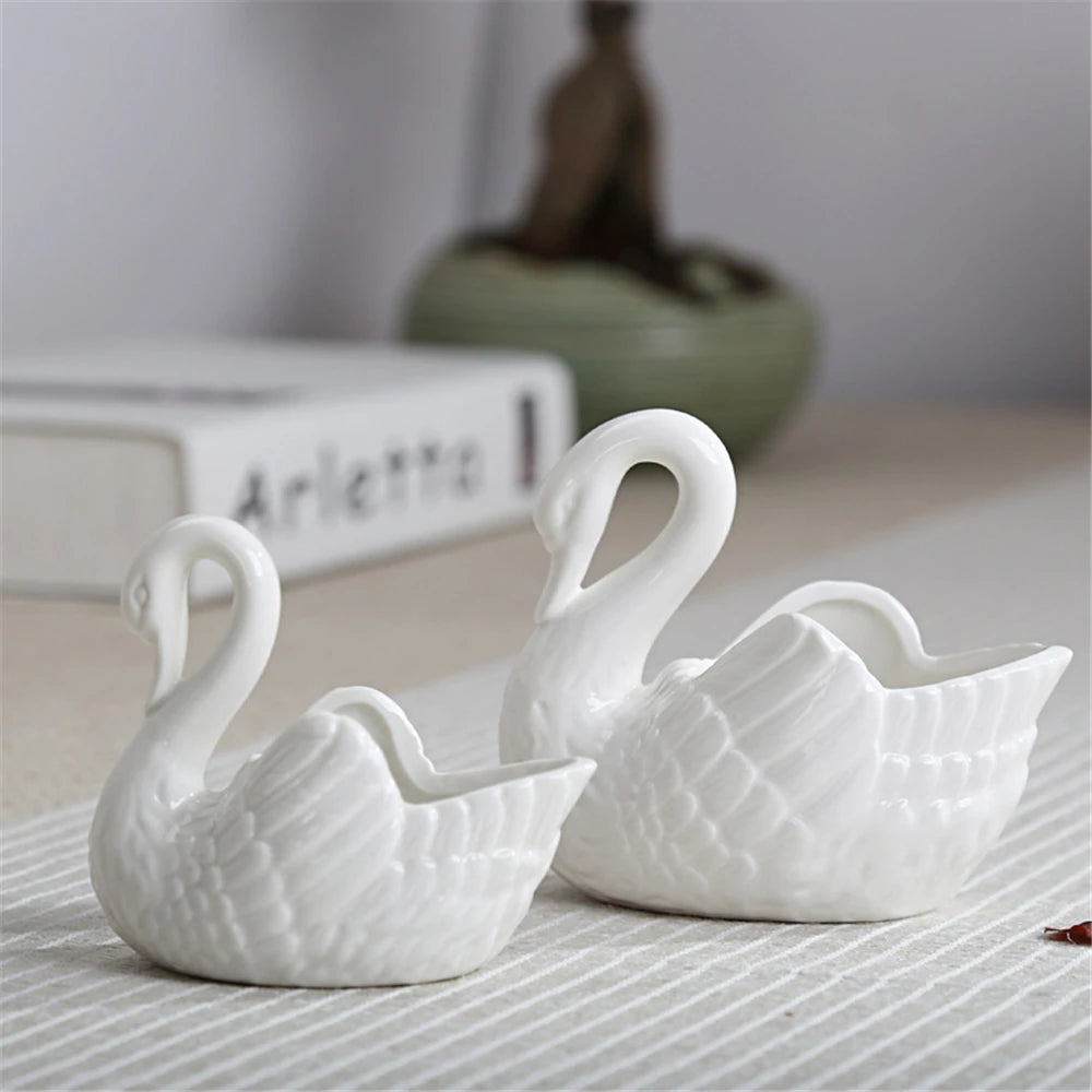 Swan Decorative Storage Box – Ceramic-Style Ornament, Tealight & Flower Holder