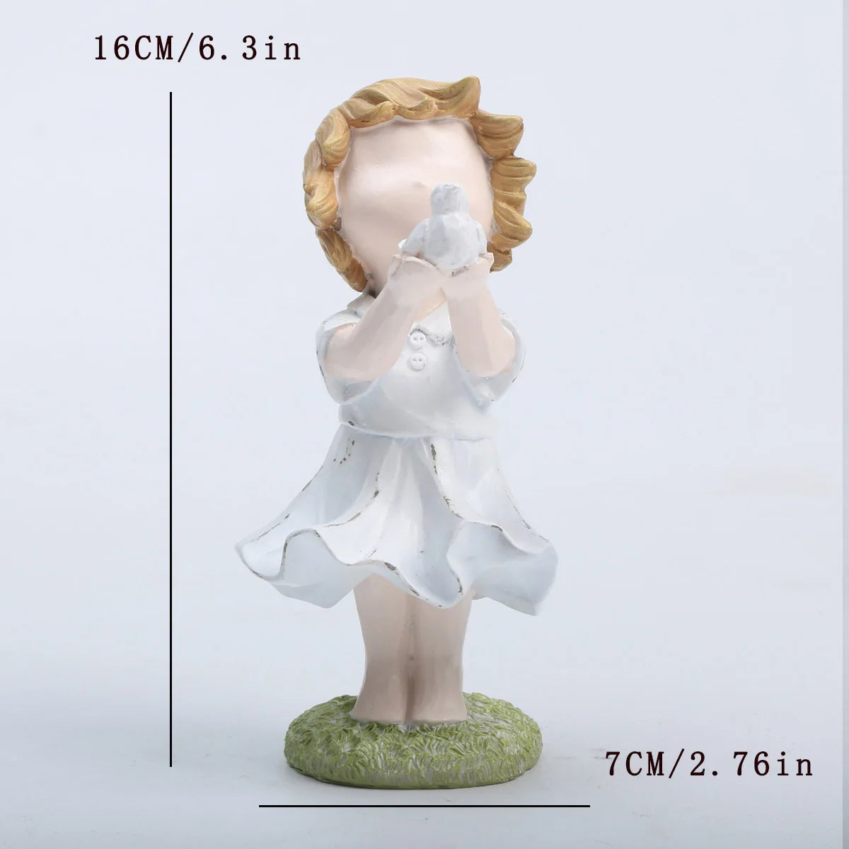 Heart Balloon Girl Sculpture – Modern Art Resin Statue Inspired Décor