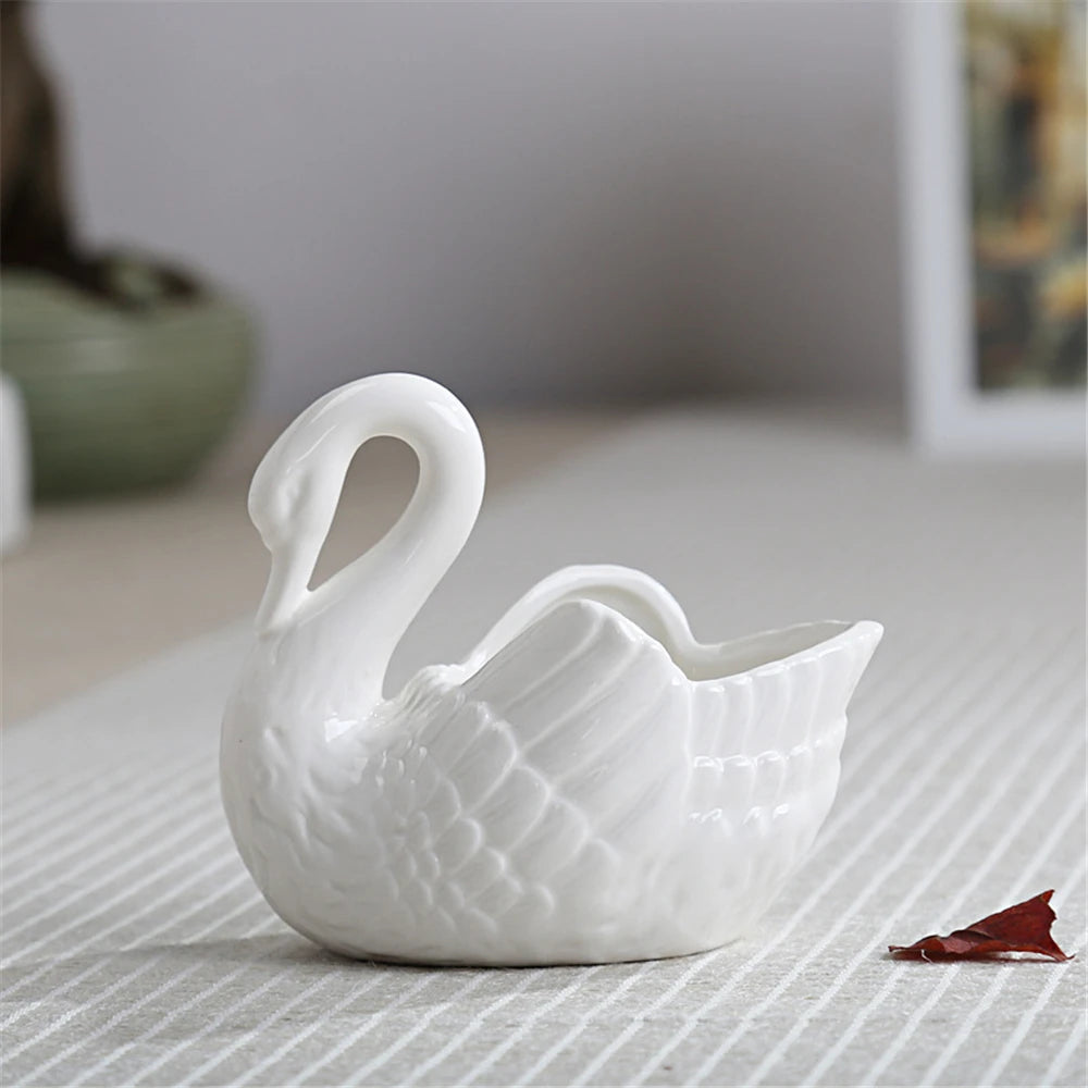 Swan Decorative Storage Box – Ceramic-Style Ornament, Tealight & Flower Holder