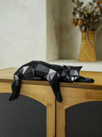 Geometric Lying Cat Resin Statue – Modern Black & White Home Décor Figurine