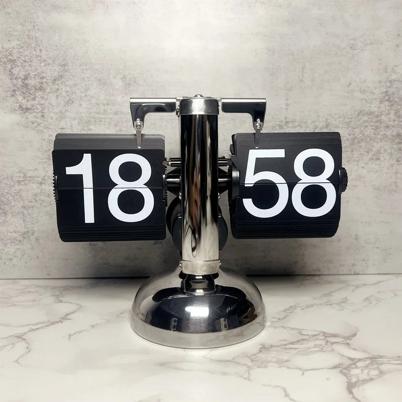Retro Auto-Flip Desk Clock – Minimalist Vintage Timepiece