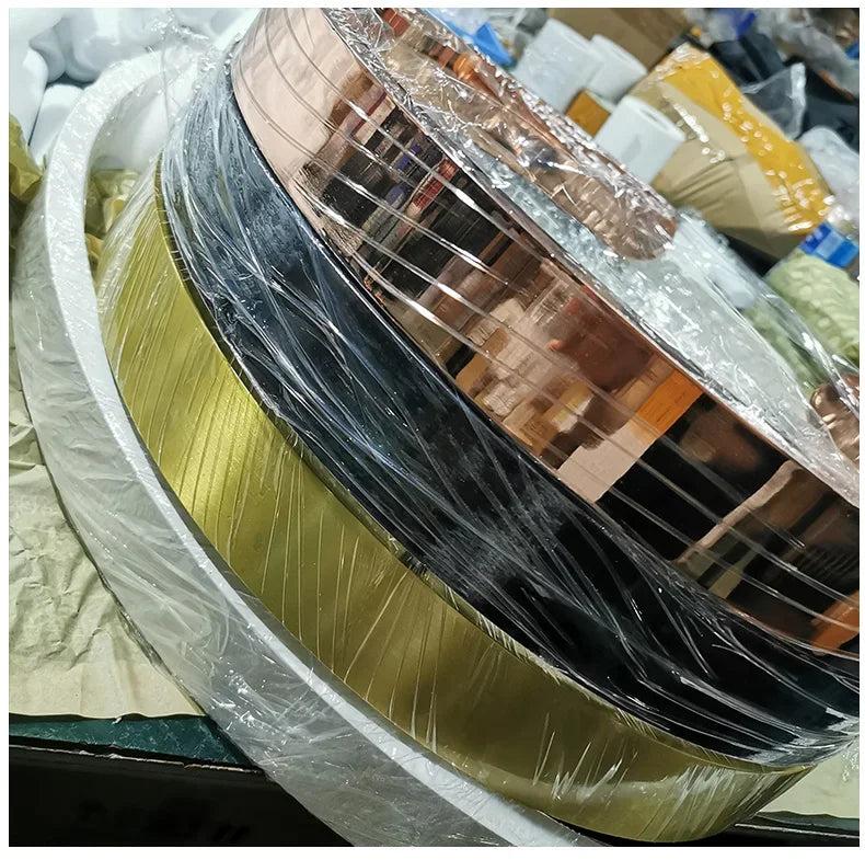 Nordic LED Ring Pendant Light – Modern Minimalist Statement Chandelier