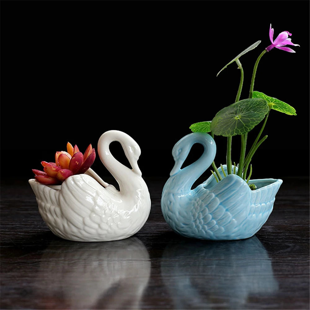 Swan Decorative Storage Box – Ceramic-Style Ornament, Tealight & Flower Holder